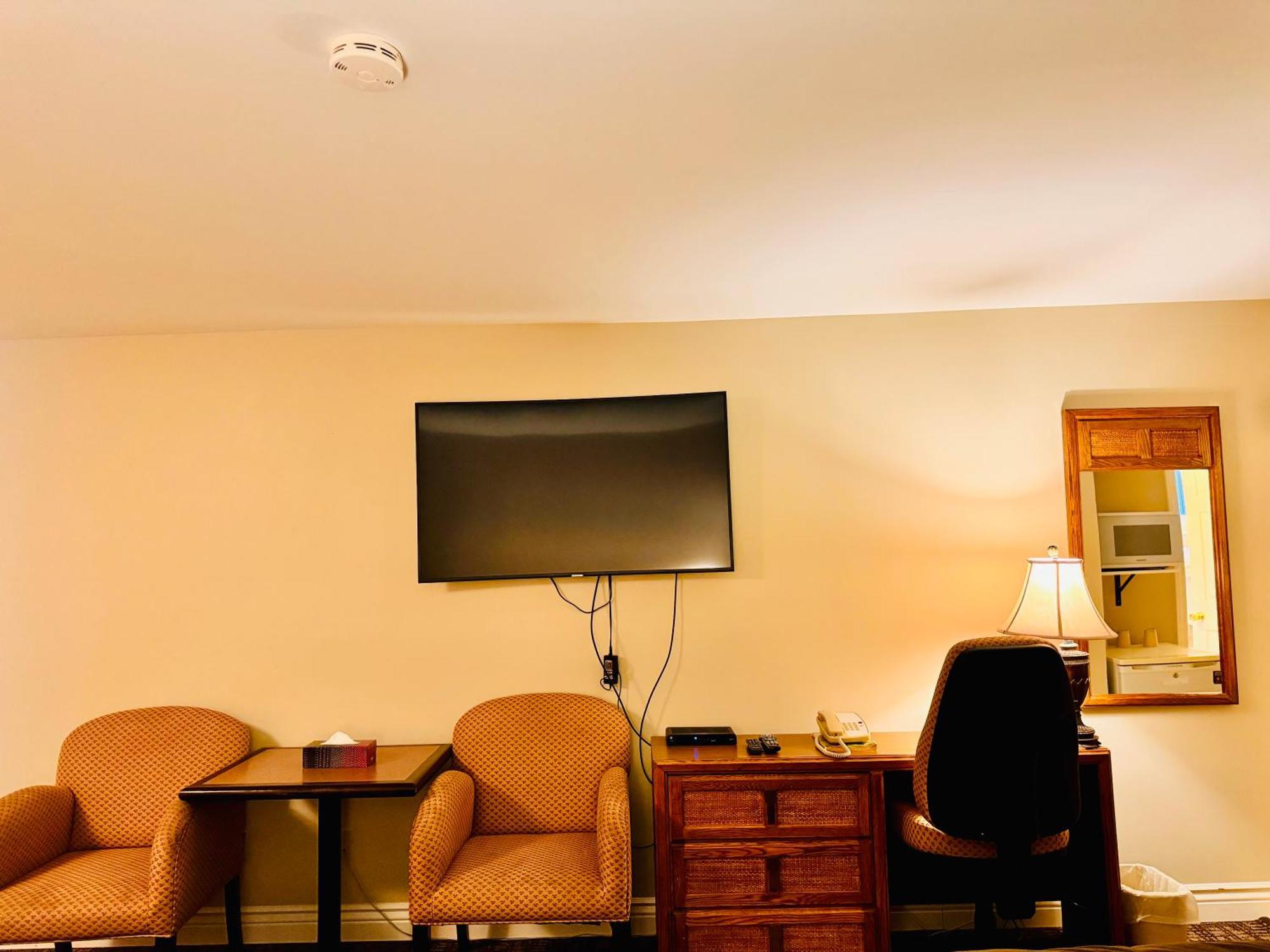 Fundy Line Motel มิรามิชี ภายนอก รูปภาพ
